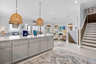 Blue Heaven on the Beach Gulf Front Sleeps 20 6 Br Heated Private Pool - Panama City Beach - 6