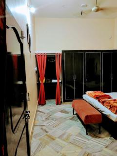 Shantiniketan 4BHK Comfortable Family Stay in Ayodhya - Ayodhya - 5