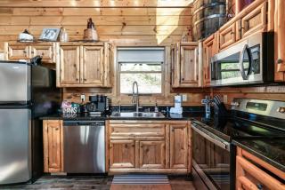 8 Beds, Hot Tub, Fireplaces, Pool Tbl Arcade VIEWS! - 2