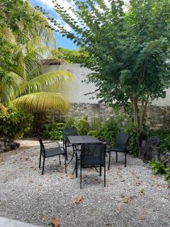 CoCo Cozy Apartment Centric and Private - 5