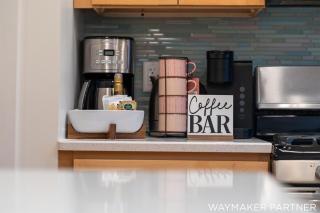 Gorgeous Cottage Steps from Beach, Hot Tub, Arcade, Coffee Bars - South Haven - 9