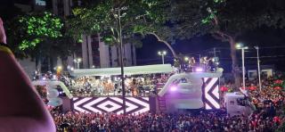 Apartamento frente Carnaval! Beach Class Salvador - 9