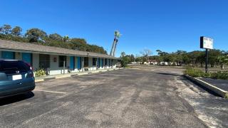 Tropic Motel - Aransas Pass - 4