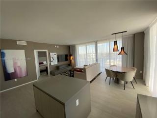 Corner Modern Ocean View Low Floor - Hollywood - 2
