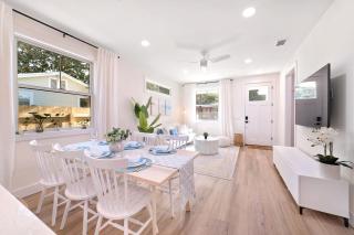 Casita Augustina - Modern Coastal Cottage with Patio, Waffle and Coffee Bar, Near Historic Downtown & Short Drive to Beach - 2