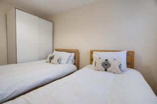 Edwards House, Sleeps 5 in 3 bedrooms, Bath Road, Cheltenham - Cheltenham - 5