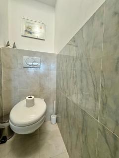 Le Lys - Apt 4 Prs - clim - piscine - parking - Antibes - 9