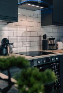 Urban View Apartment - Sleeps 6 - Newport - 1