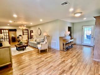 The Manor House - Kingston - 1