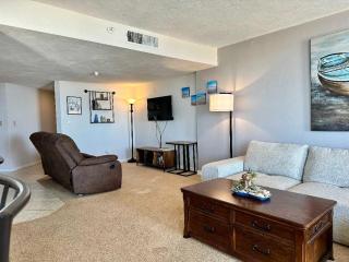 Vacation in Comfort and luxury - Luxurious 2 BR Oceanview - Highly Desired Sherwin - Daytona Beach - 5