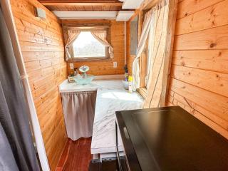 Tiny Town Fishing Hut Egrets Escape on Lake Eastland by Vacation Your Way - Eastland - 4