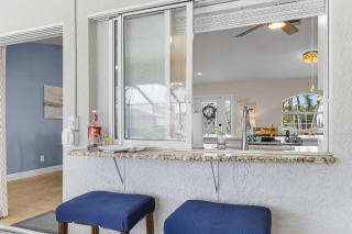 Casa Colada, A Modern 4-Bedroom Cape Coral Retreat - Cape Coral - 7