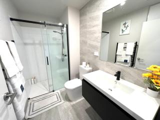 A modern cosy home near highway - Auckland - 5