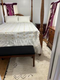 Fall River Stay Stylish 2BR Urban Haven Suite - 5