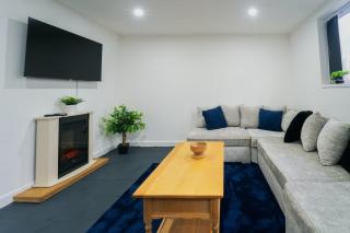 7 Bed House - Close to A46 - Warwick - 3