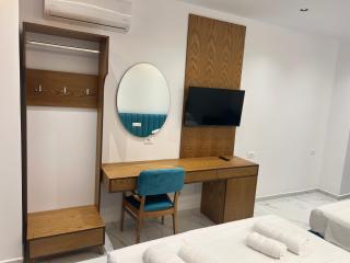 Villa Center & Pool Ksamil - Ksamil - 9