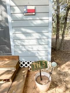 Tiny Town Celsa Hideaway Ranch Animals by Vacation Your Way - Hico - 9
