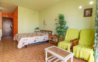 Awesome Apartment In Torremolinos - Torremolinos - 6