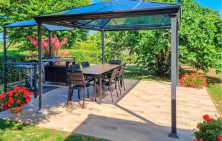 Beautiful Home In La Douze With Wifi - 1