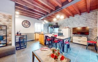 Beautiful Home In La Douze With Wifi - 7