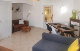 4 Bedroom Amazing Home In L'aiguillon La Presqu' - 1