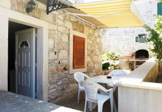 Apartments Oasis - Veli Rat - 2