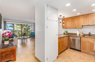 Stylish Hawaiian Tropical Oceanview Vistas - 3