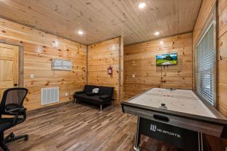 2 turns from Dollywood & Soaky Mountain!, 2 bedroom, 2 bath cabin! - 9