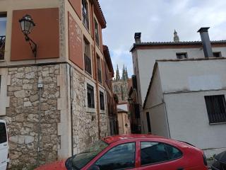 Entre Castillo y Catedral 2VUT09734 - Burgos - 4