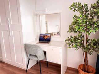 Apt 555 New & Fully Equipped with Free Garage - Bratislava - 4