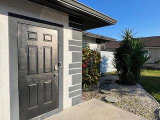 Humble retreat - Cape Coral - 9