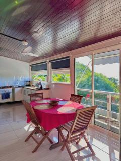 Le Mahogany sur la plage de Petit-Anse - 2