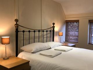 The Fox Inn Apartment - Kelham - 3