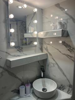 Digital Nomads Heaven with Fast Wi-Fi & Workspace - 1