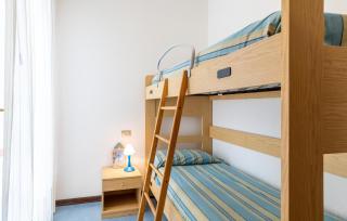 2 Bedroom Gorgeous Apartment In Bibione - Bibione - 6