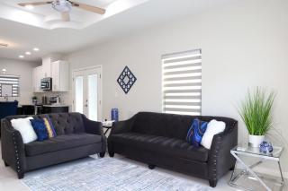3BR Home Located In Uptown Edinburg - Edinburg - 8