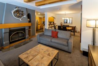 4315A - One Bedroom Deluxe Creekside Condominiums condo - Solitude - 2