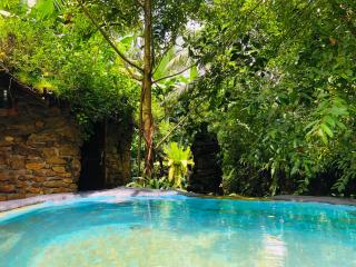 Villa rock by earth house - Matugama - 0