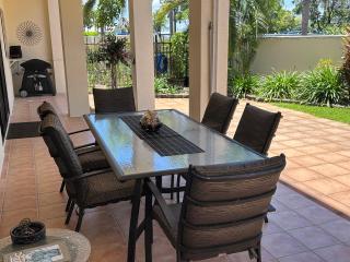 Strand Marina-Ground Floor with Courtyard - 5