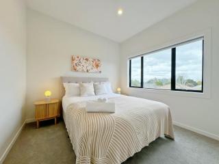 Luxury 4 Beds Family & Business Travel Suite - ASB Showgrounds & Cornwall Park - Auckland - 3