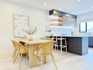 Luxury 4 Beds Family & Business Travel Suite - ASB Showgrounds & Cornwall Park - Auckland - 1