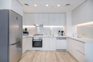 Elegant 1-Bedroom Apartment for 2 Near to Burj Khalifa - 8