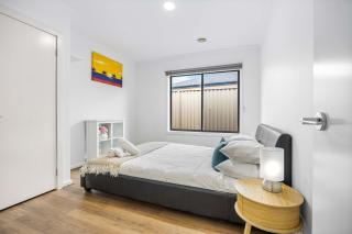 The Canadian Escape Ballarat - Up to 10 guests - 3