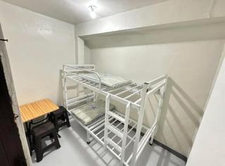 Home stay near at Vluna Medical Center Kalayaan Avenue, Philippine Heart Center, East Avenue Medical Hospital, Quezon City - Manila - 1