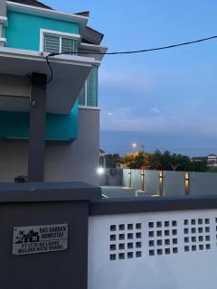 Ras Garden Homestay - - 7
