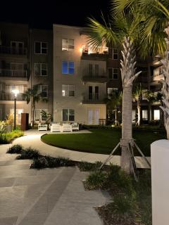 Modern 1 bedroom Apartment and Den in Orlando - 4