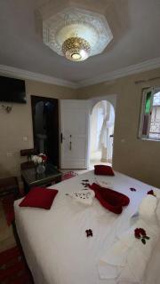 Riad Makech - 2