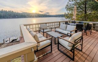 Lakefront Villa - private dock & hot tub near Yosemite - Groveland - 9