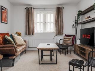 Pass the Keys Peaceful Pad: Stylish 2BR Flat with Parking - Liverpool - 2