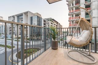 Chic 2BR in Central Park Building 1, Al Wasl by Deluxe Holiday Homes - 5